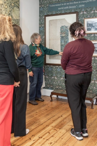 Guided Tour of The William Morris Society